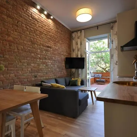 Poznanska Apartment *